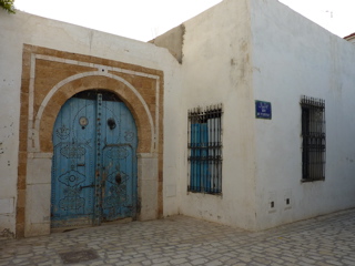 Porte à Tunis